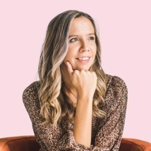 Picture of Julia McCoy