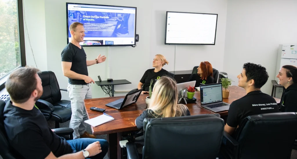 direction team working on strategy seo